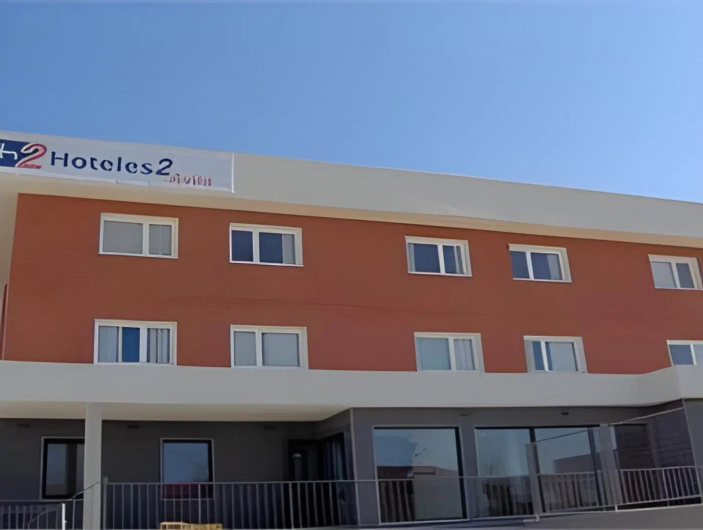 H2 Avila EXTERIOR