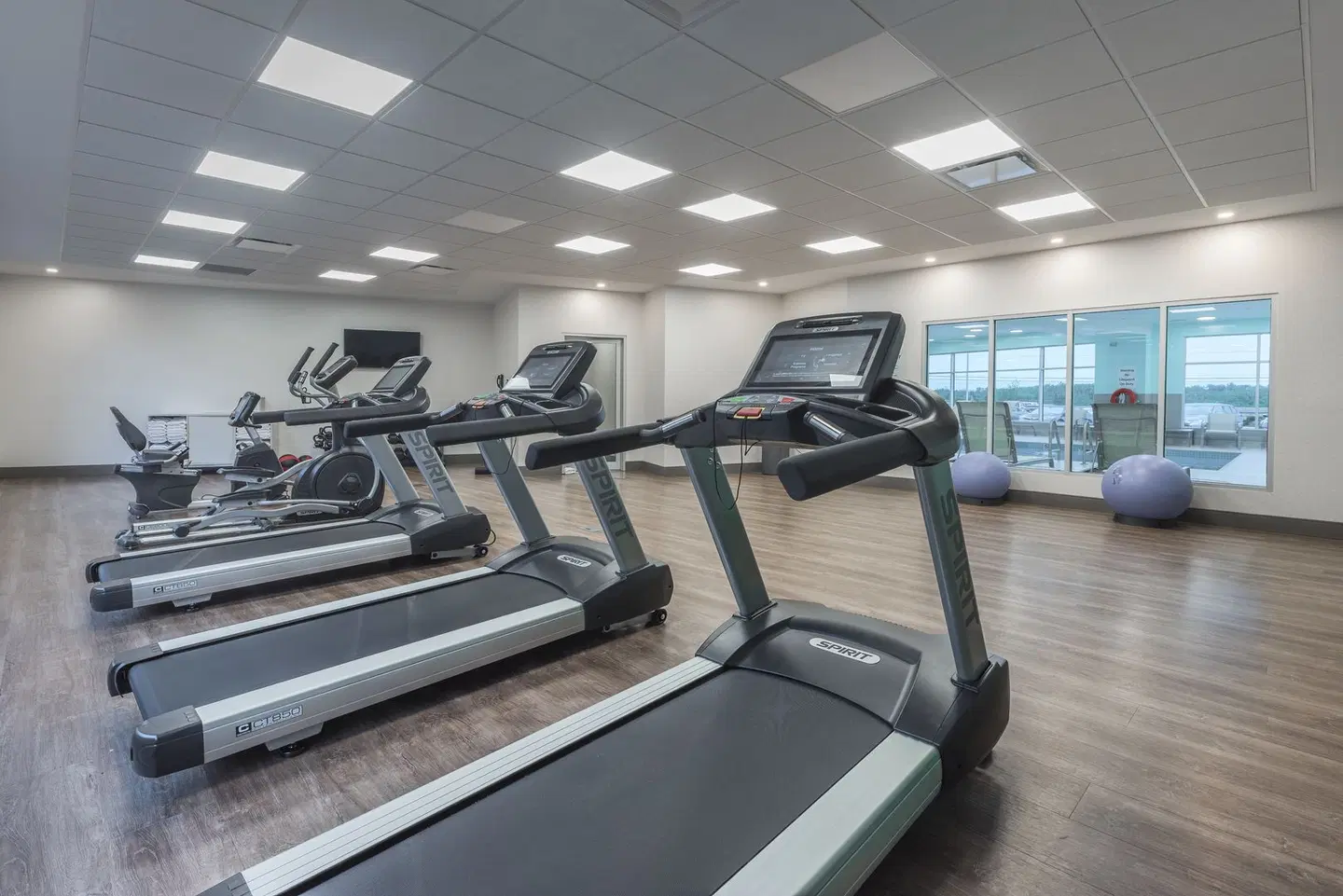 Holiday Inn Express & Suites Moncton by IHG SPORTS_AND_LEISURE