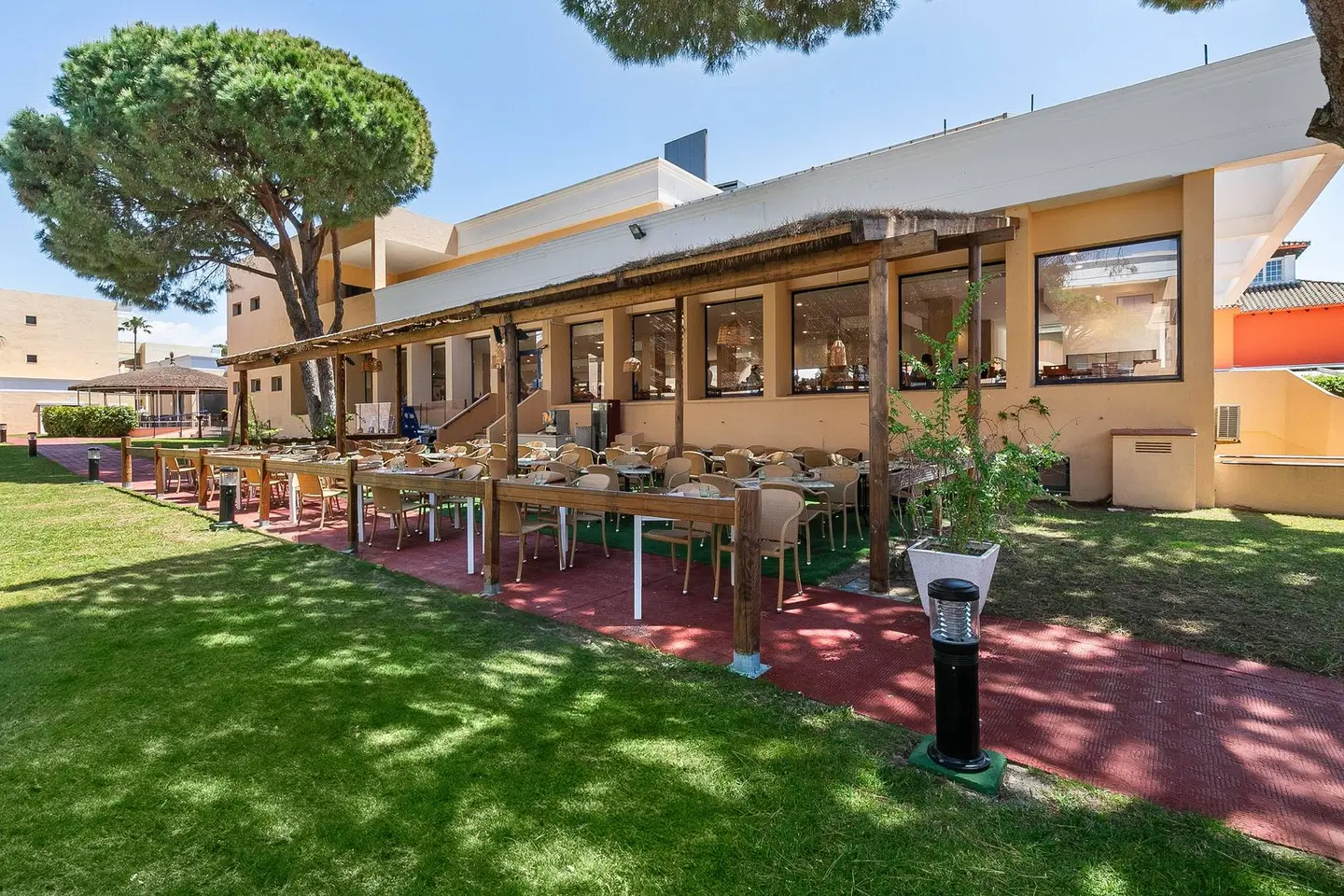 SOL Sancti Petri EXTERIOR
