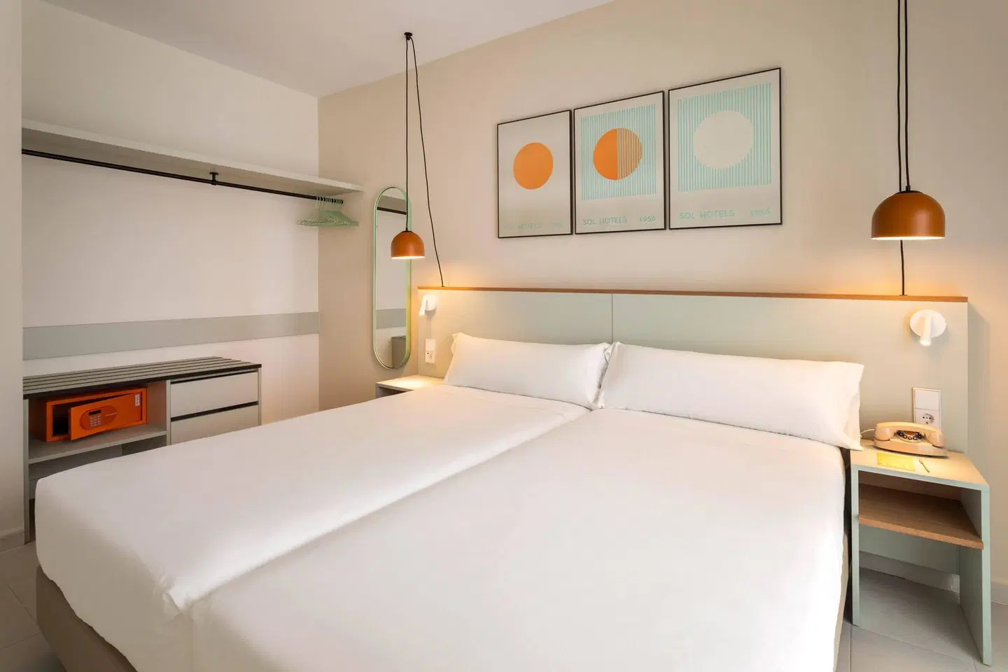 SOL Sancti Petri ROOM_EXAMPLE