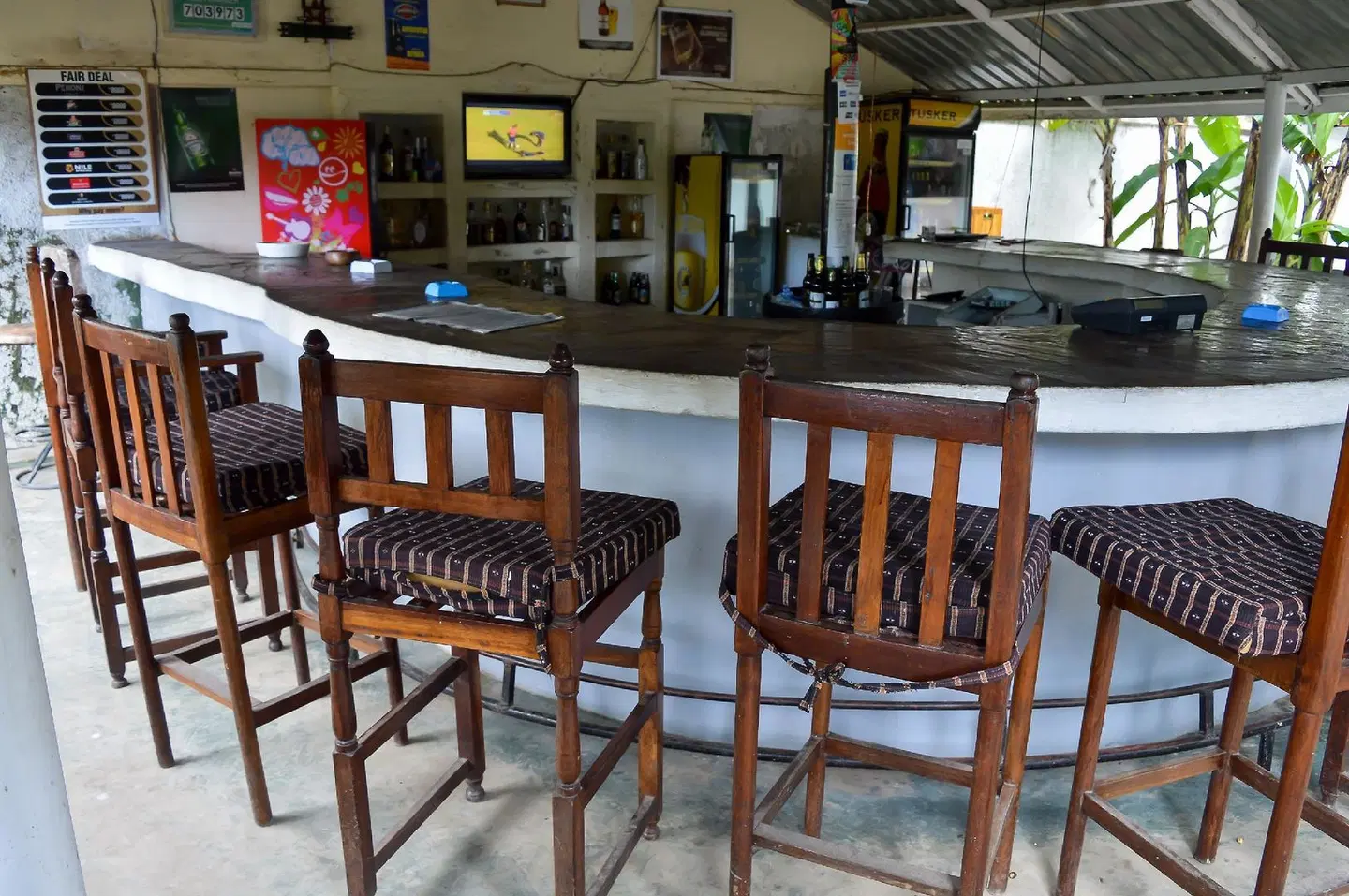 Sanana Conference Centre and Holiday Resort BAR