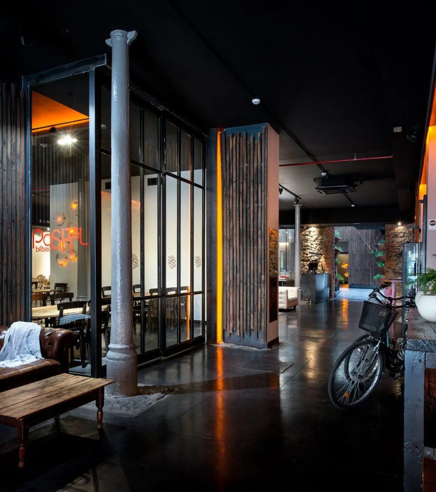 Poshtel Bilbao - Premium Hostel SPORTS_AND_LEISURE