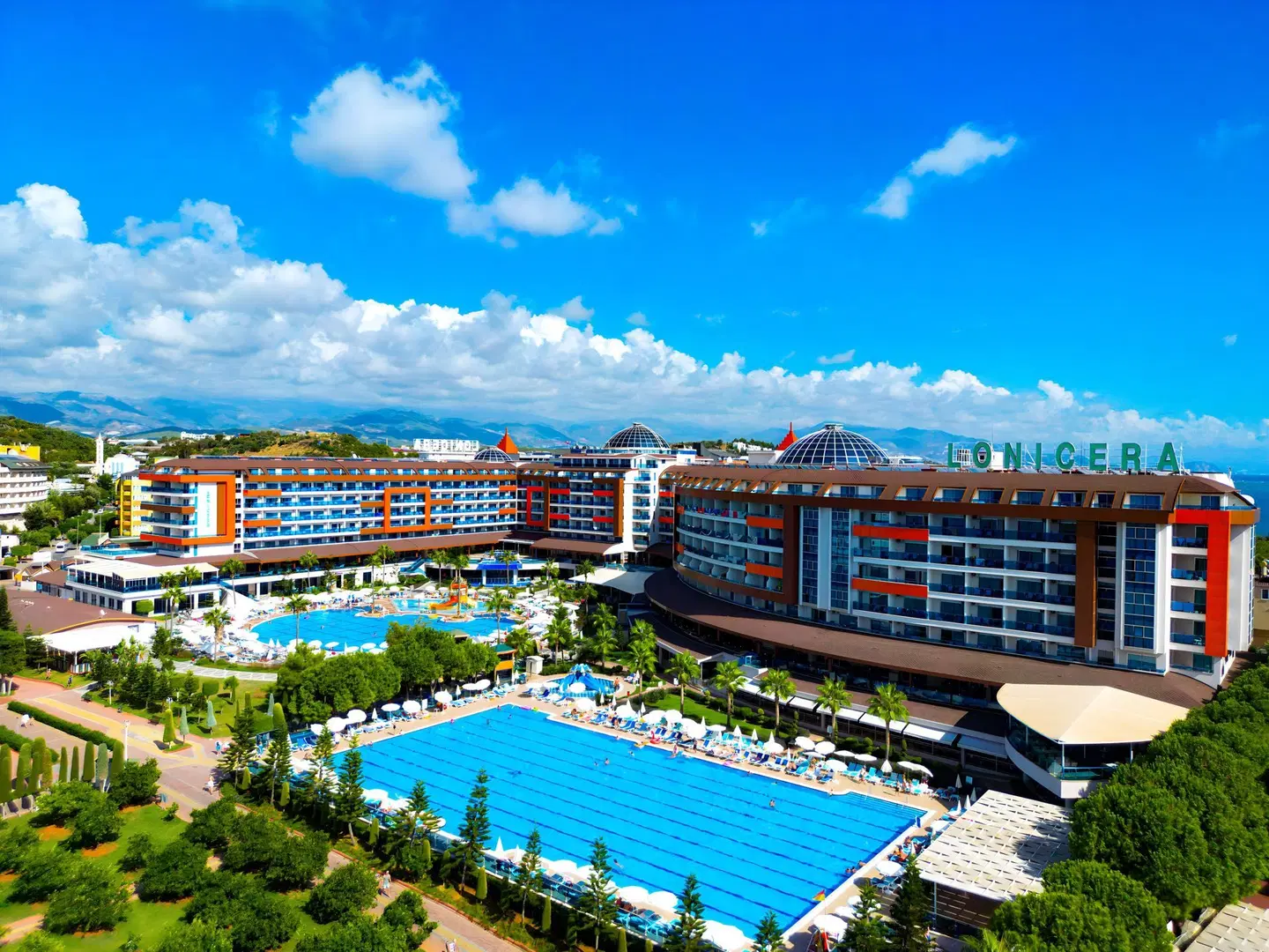 Lonicera Resort & Spa OUTDOOR_POOL