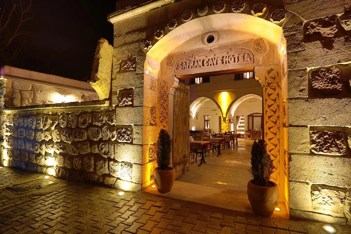 Safran Cave Hotel EXTERIOR