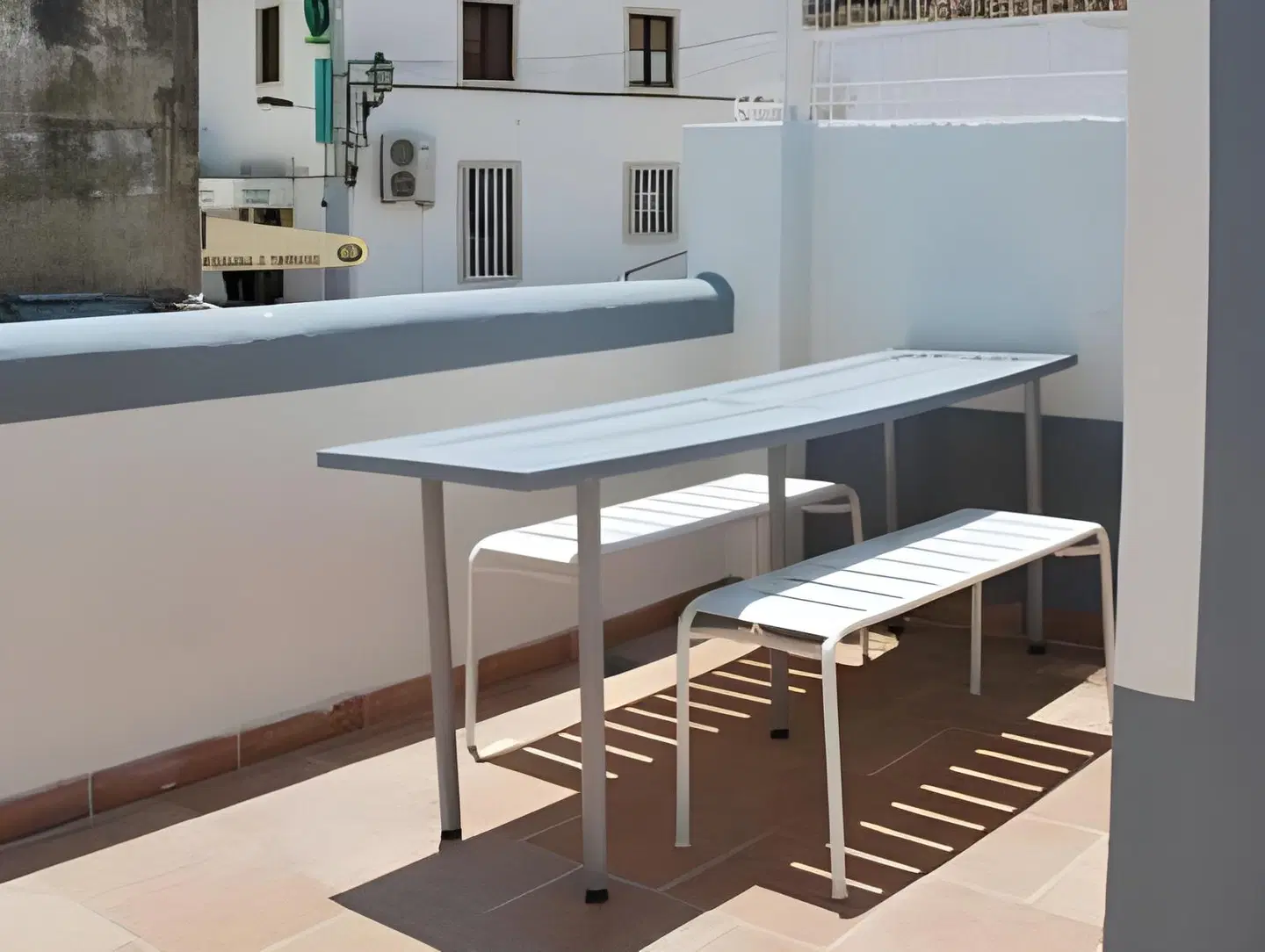 Ale-Hop Albufeira Hostel Terrasse