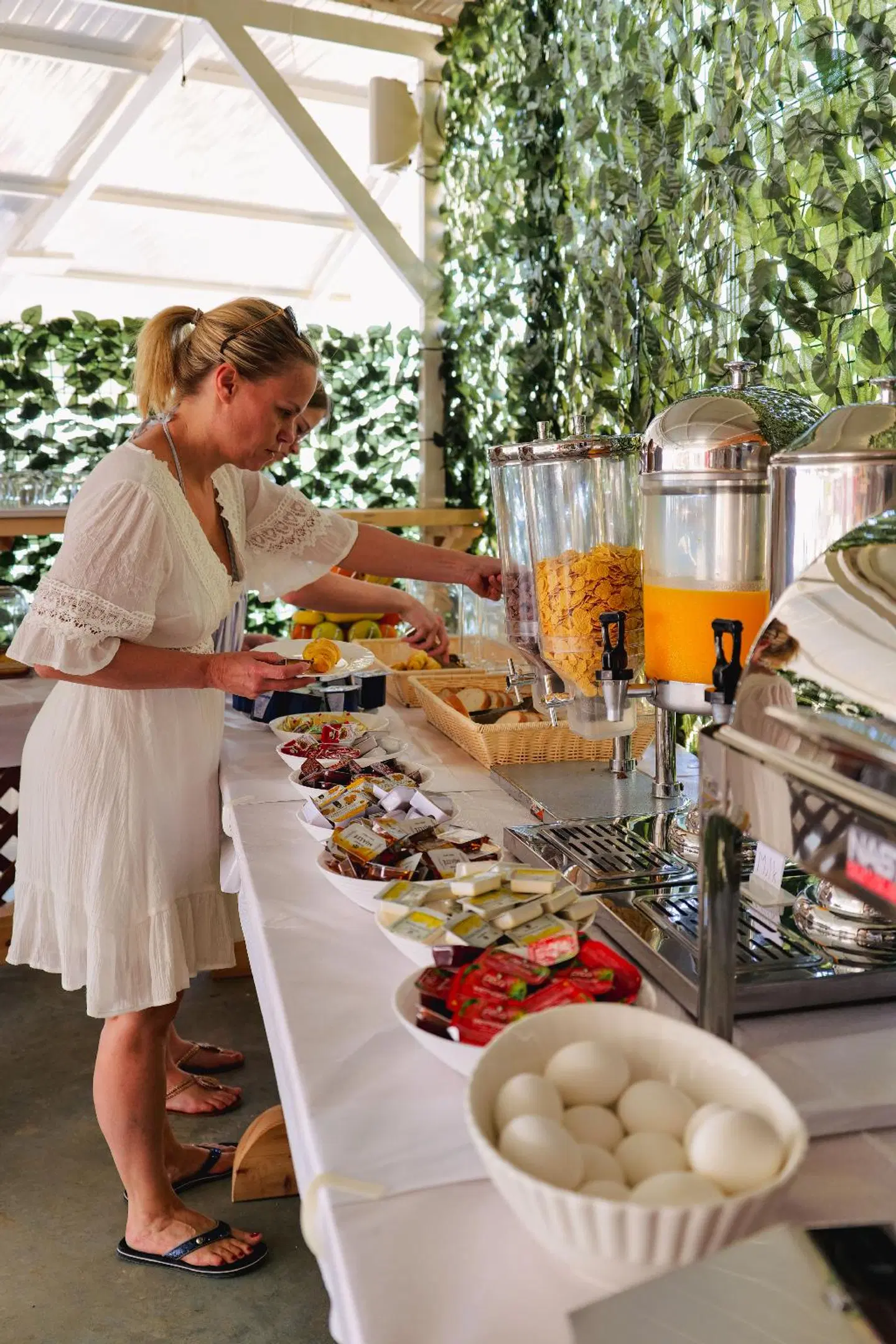 Oceanic Overview Suites Restaurant