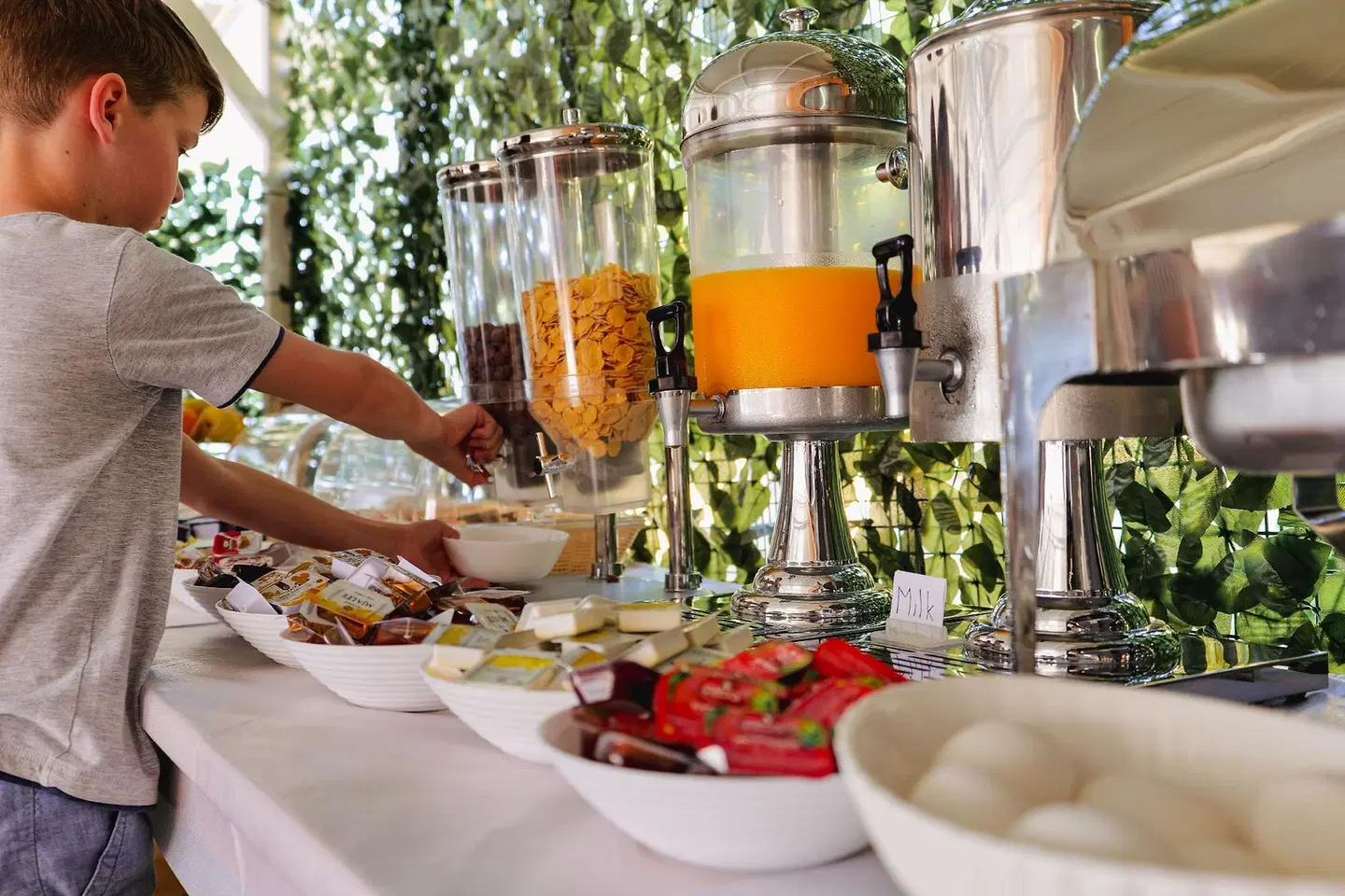 Oceanic Overview Suites Restaurant