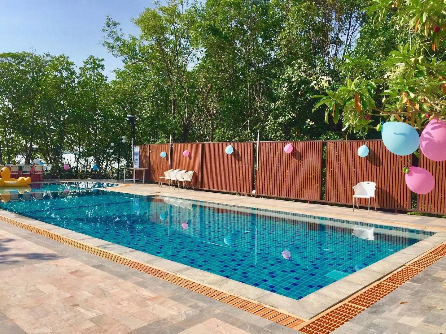 Khum Sai Ngam Hotel & Resort OUTDOOR_POOL