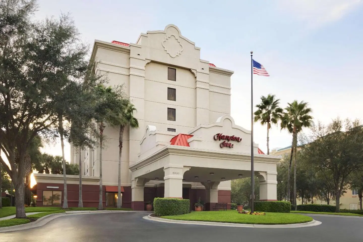 Hampton Inn Orlando International Drive/Convention Center EXTERIOR
