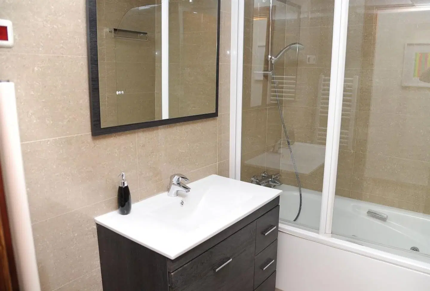 Mola! Suites Badezimmer