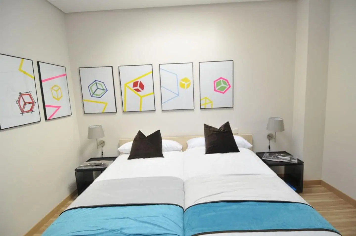Mola! Suites ROOM_EXAMPLE