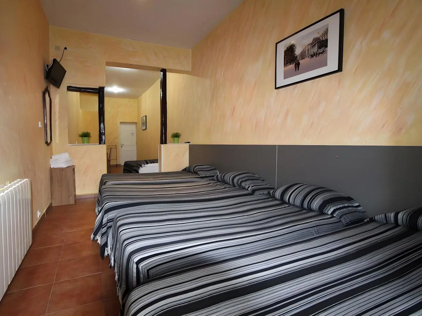 Hostal Alaska ROOM_EXAMPLE