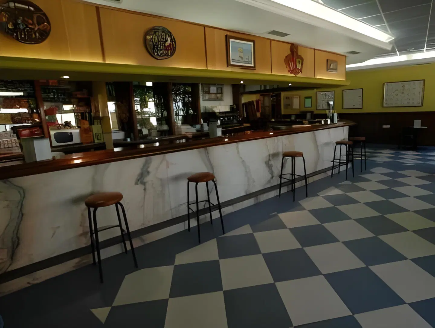 Campomar Bar