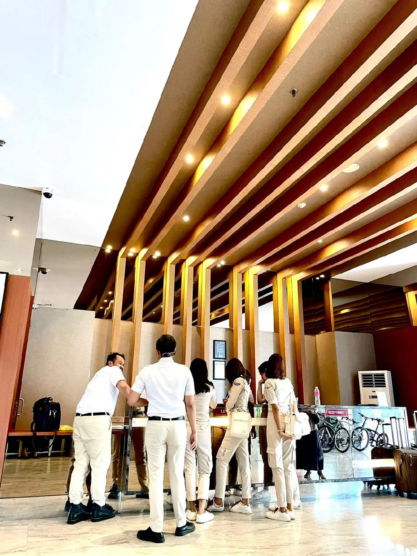 The Crew Hotel LOUNGE_LOBBY