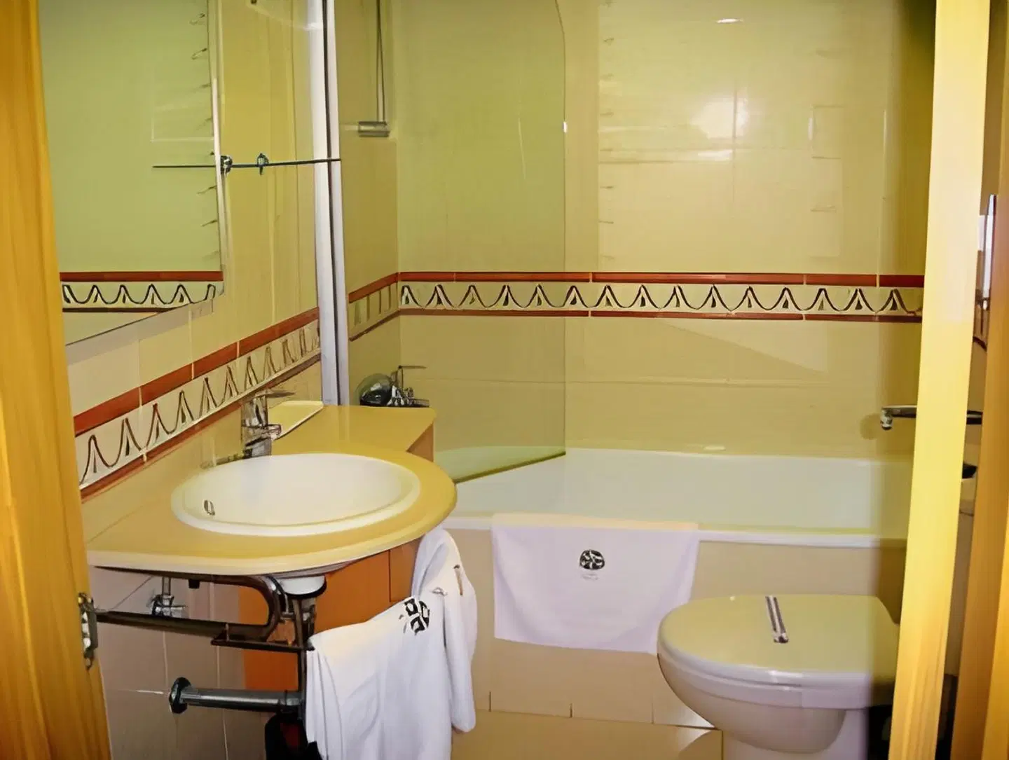 JCH Congreso Apartamentos Badezimmer