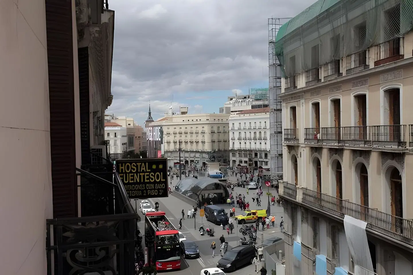 Hostal Fuentesol Terrasse