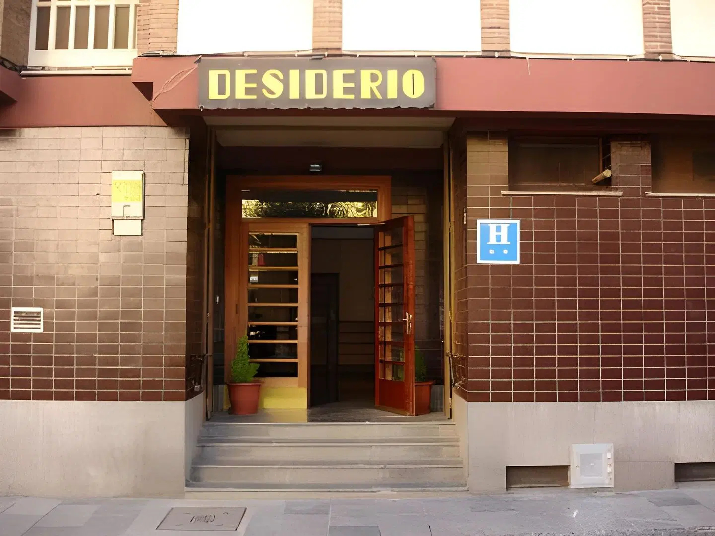 Hotel Arts-Gasteiz EXTERIOR