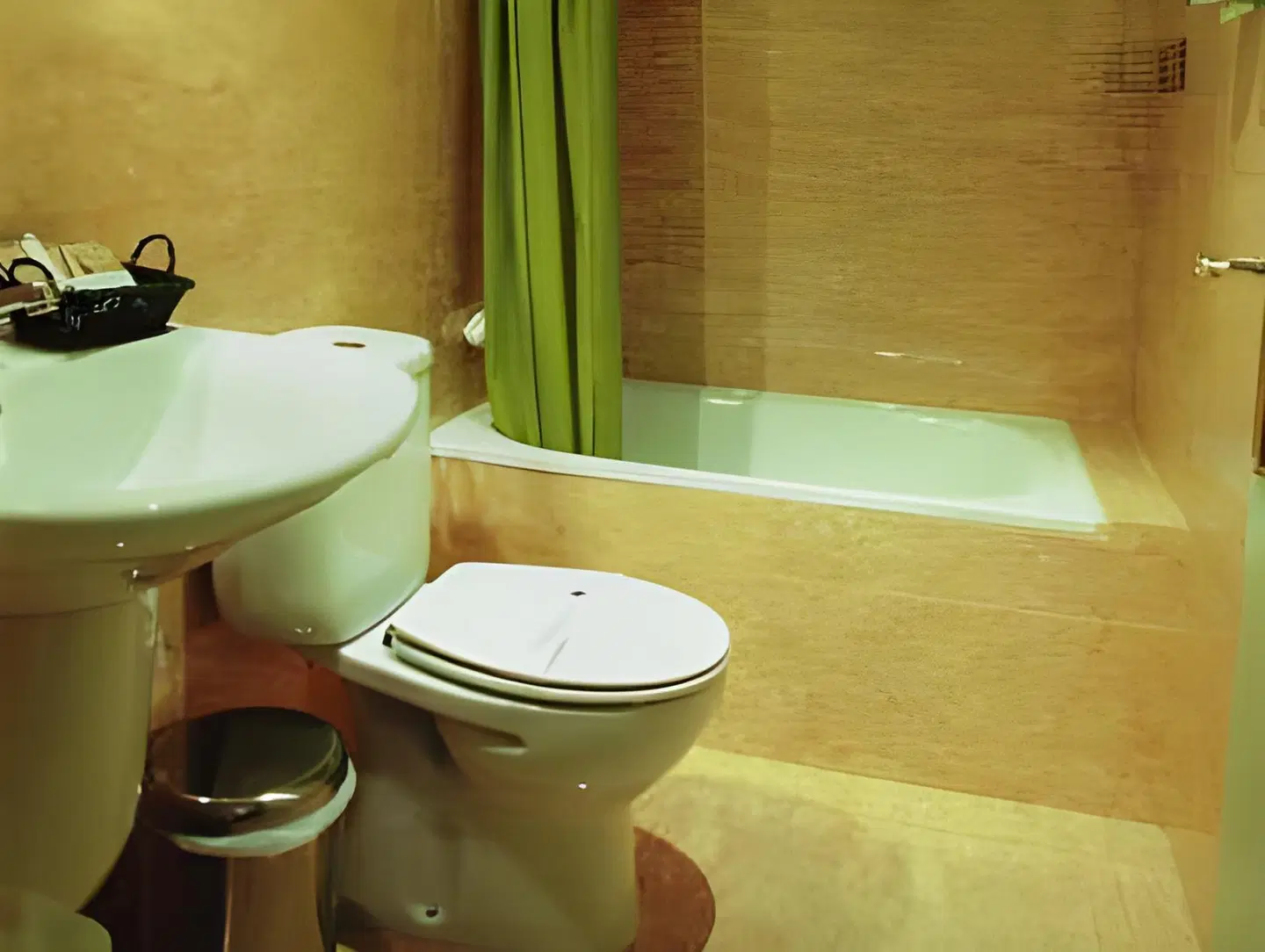 Hostal Fornos Badezimmer