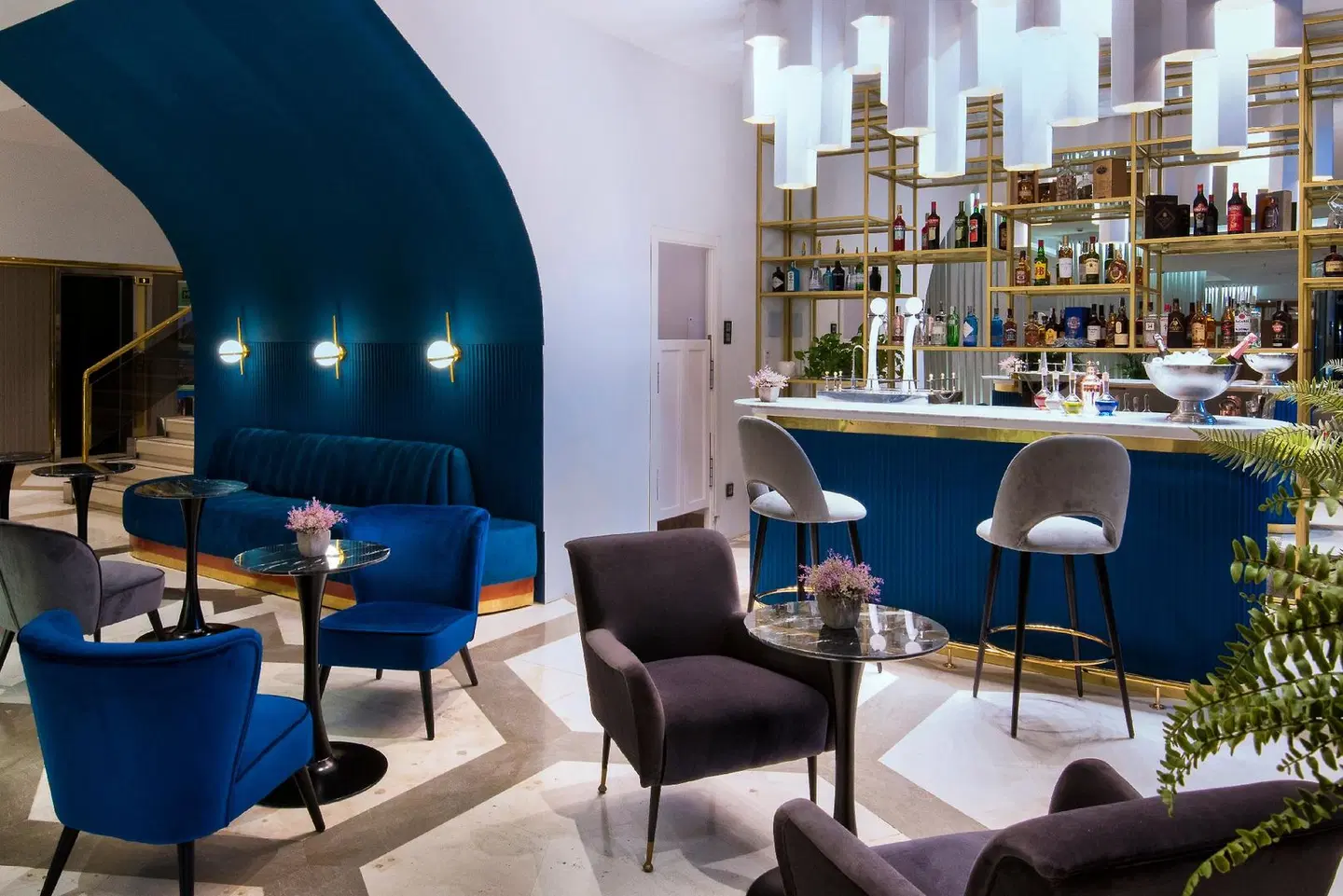 Courtyard by Marriott Madrid Princesa Bar
