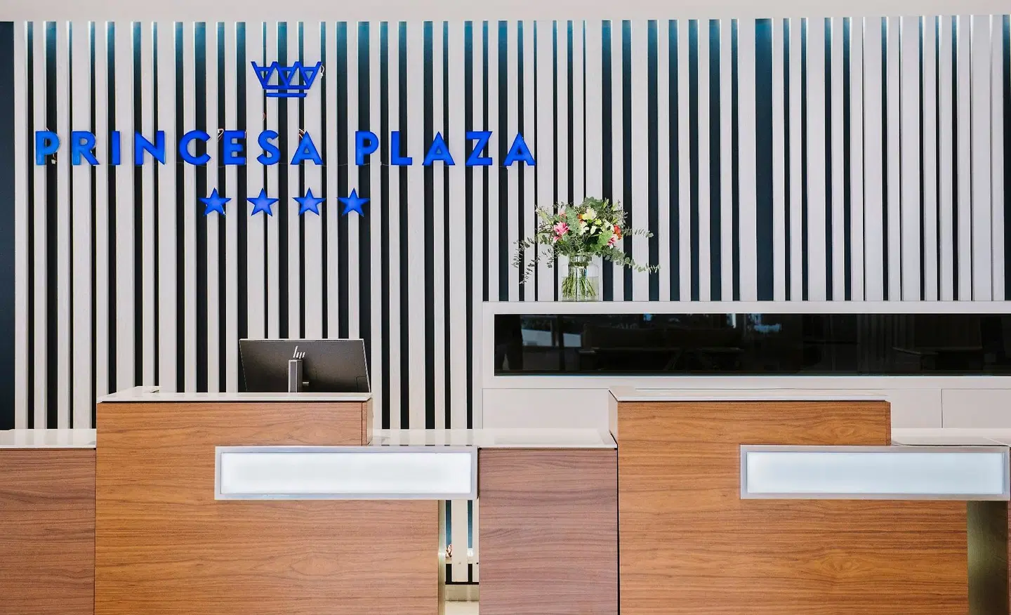 Courtyard by Marriott Madrid Princesa LOUNGE_LOBBY