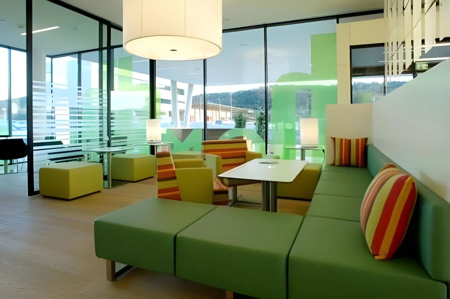 Harry's Home LOUNGE_LOBBY