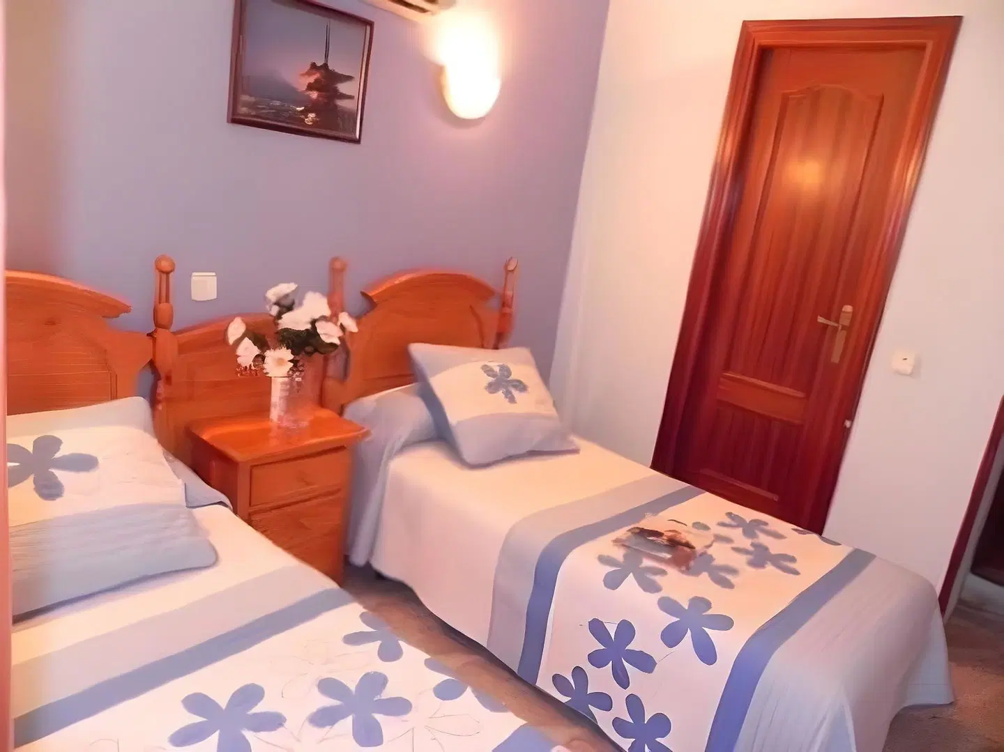 Hostal Evoke Madrid ROOM_EXAMPLE