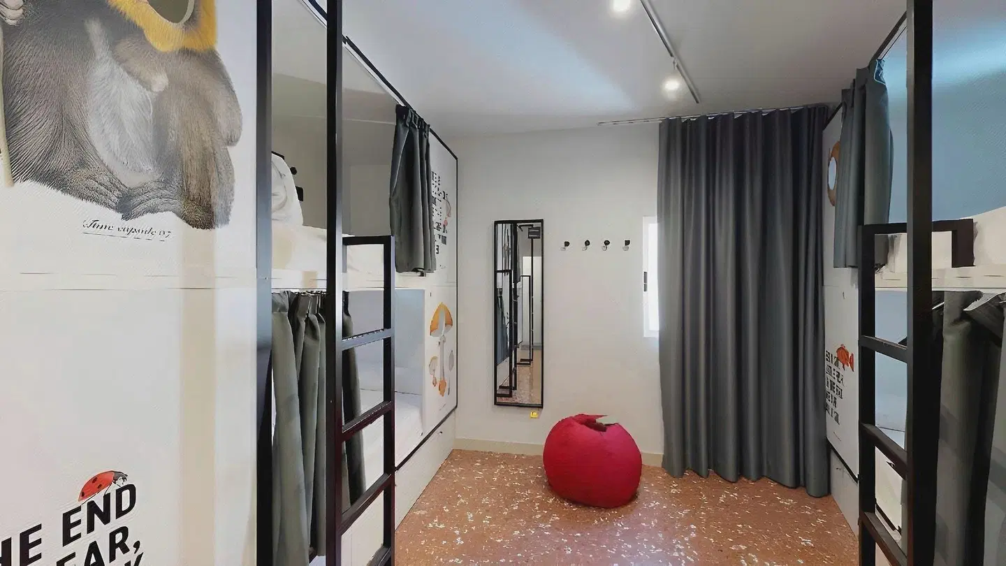 2060 THE NEWTON HOSTEL ROOM_EXAMPLE