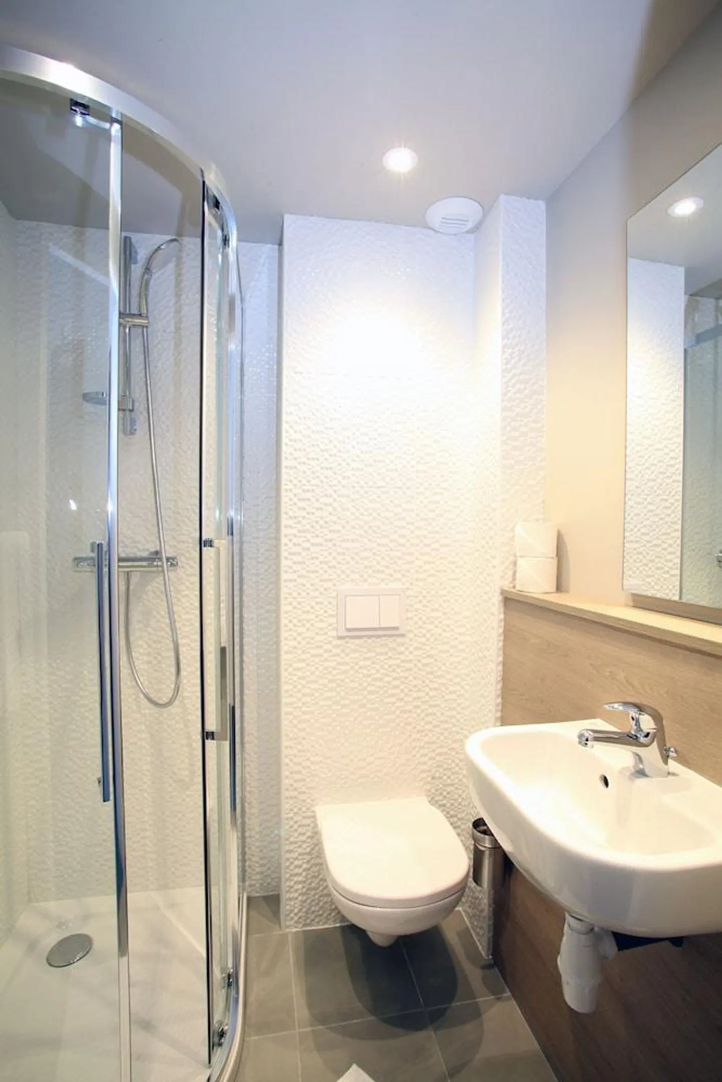 Hôtel Revotel Badezimmer