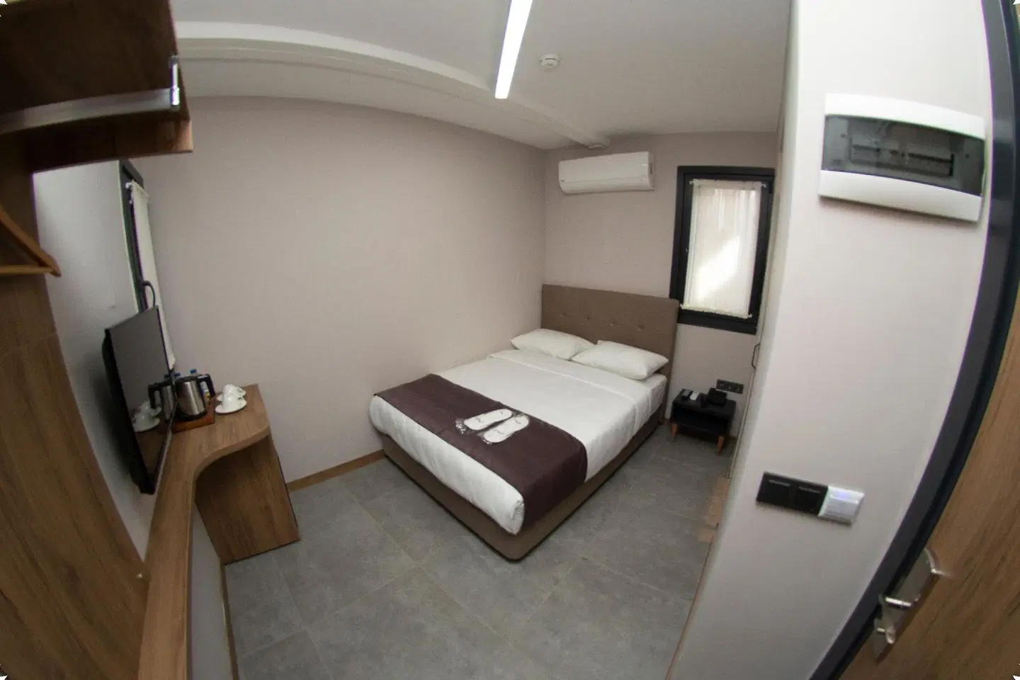 Jurnal Hotel ROOM_EXAMPLE