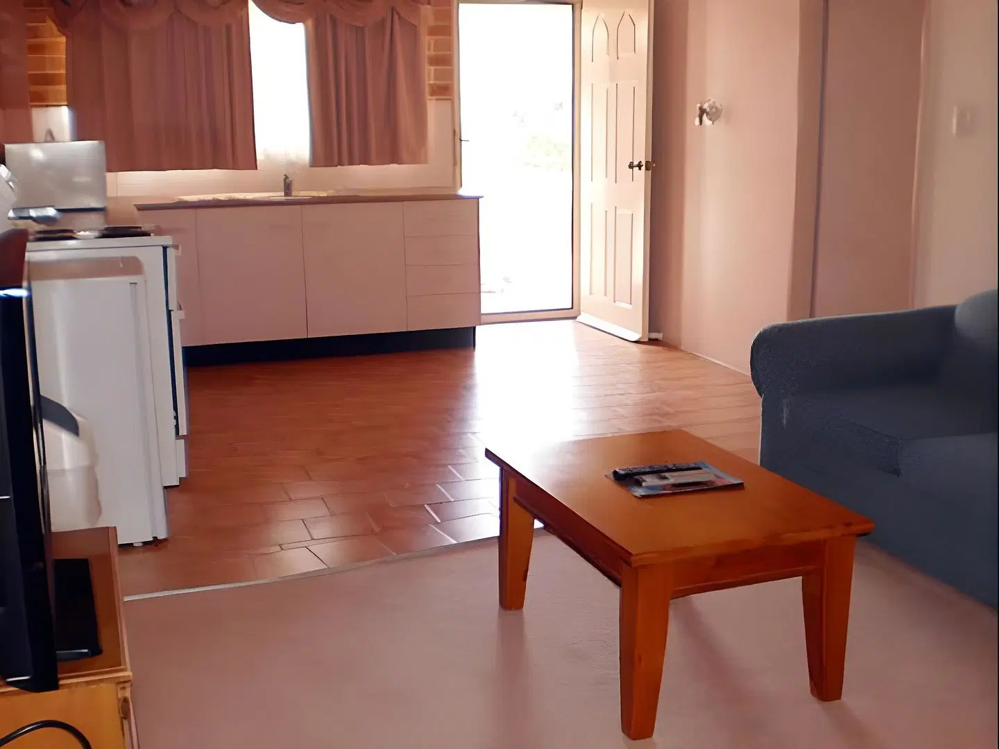 Lake Haven Motor Inn ROOM_EXAMPLE