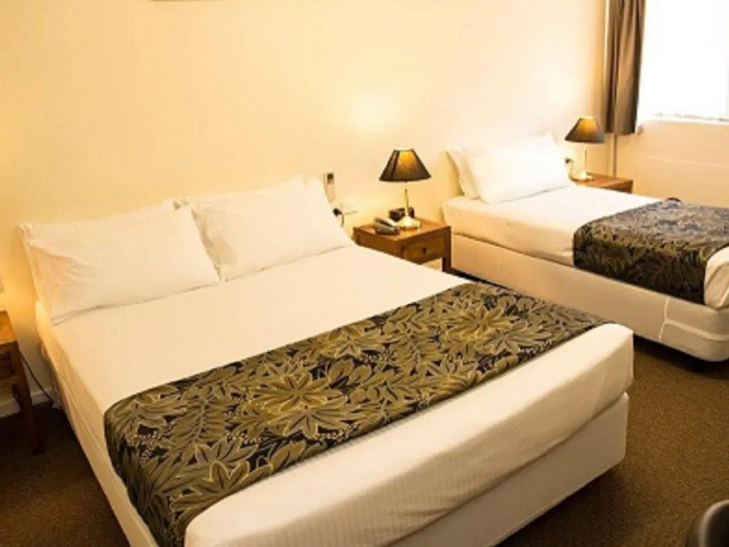 Garden City Motor Inn ROOM_EXAMPLE