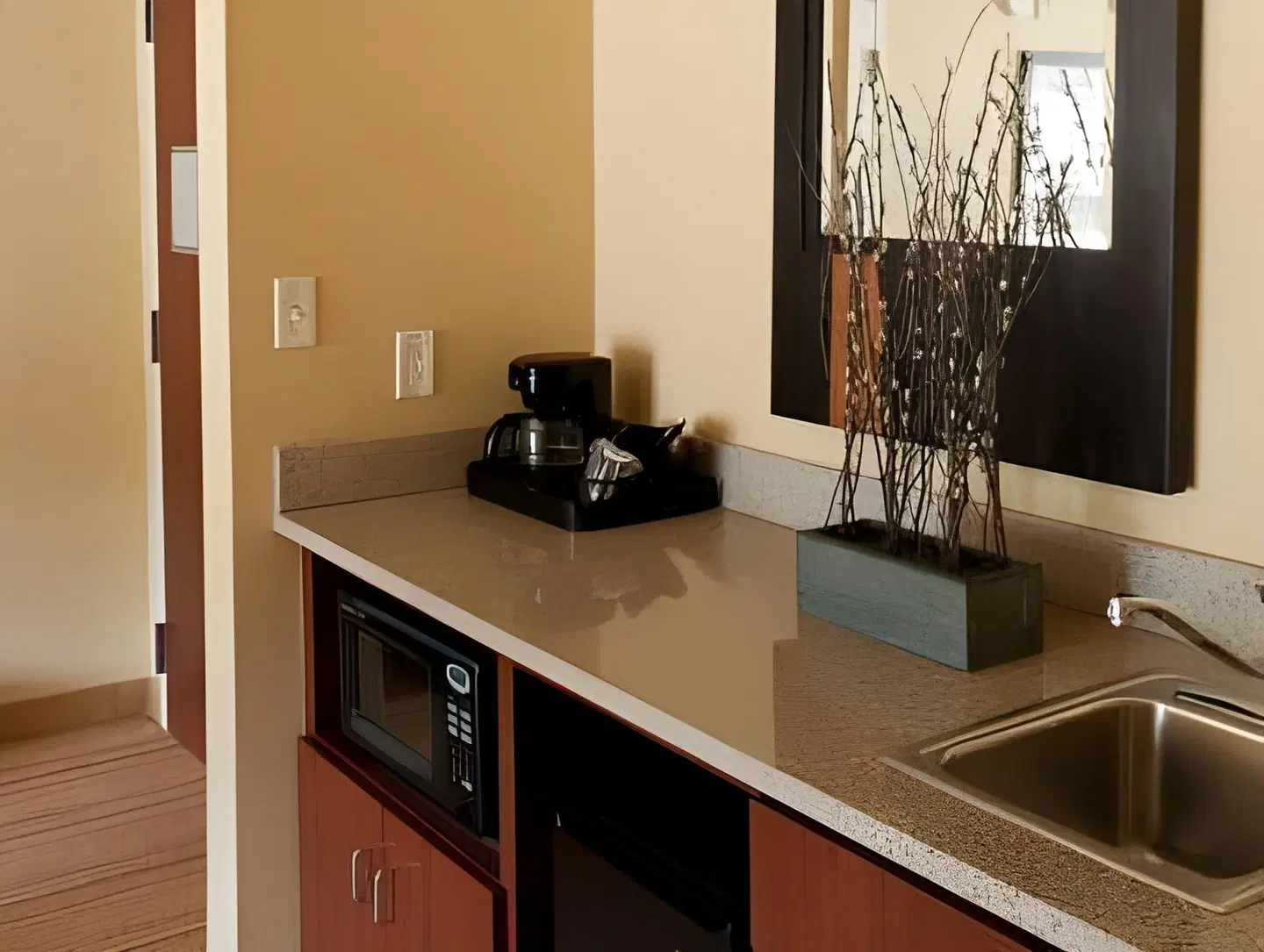 Courtyard by Marriott Bristol ROOM_EXAMPLE