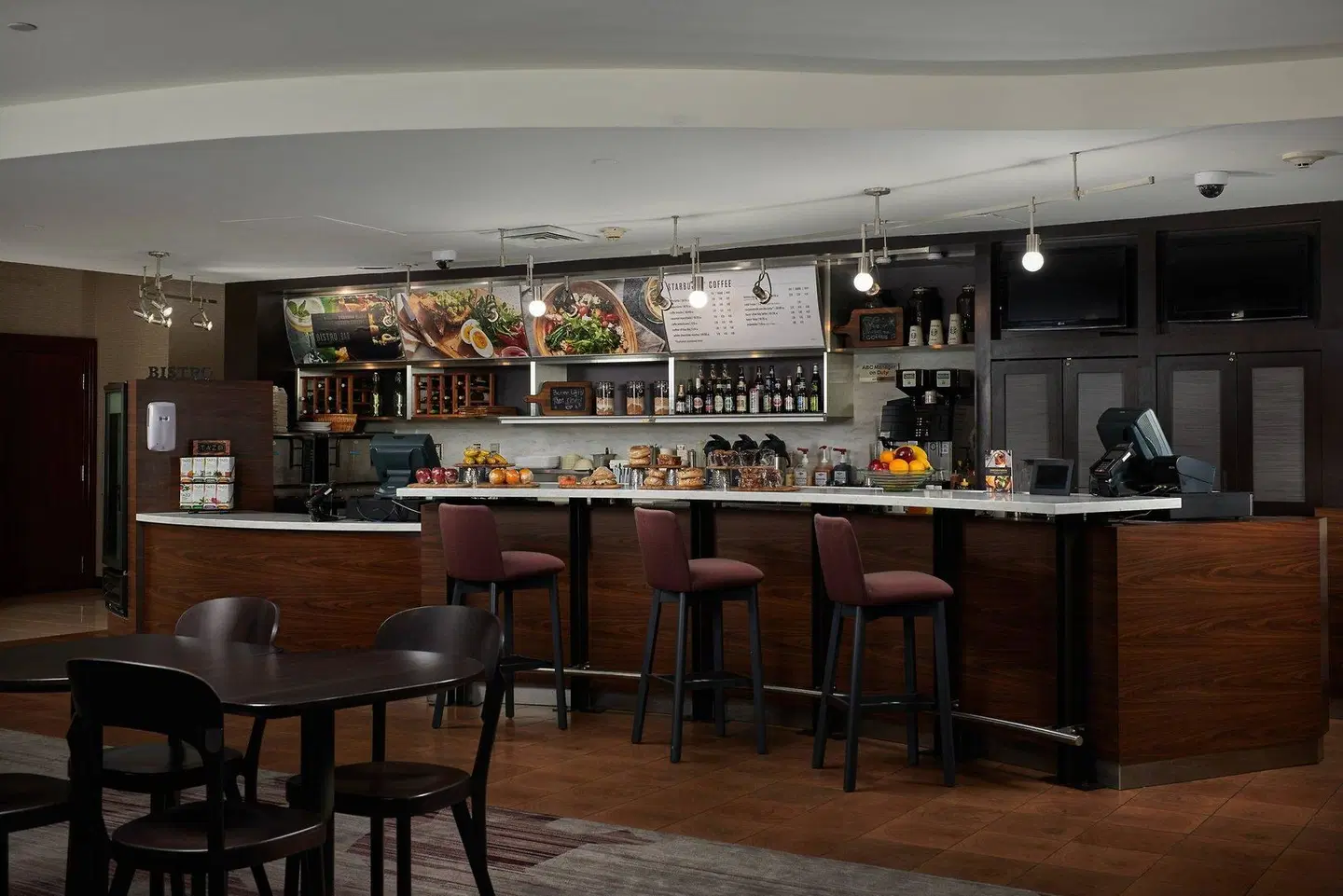 Courtyard by Marriott Bristol Bar