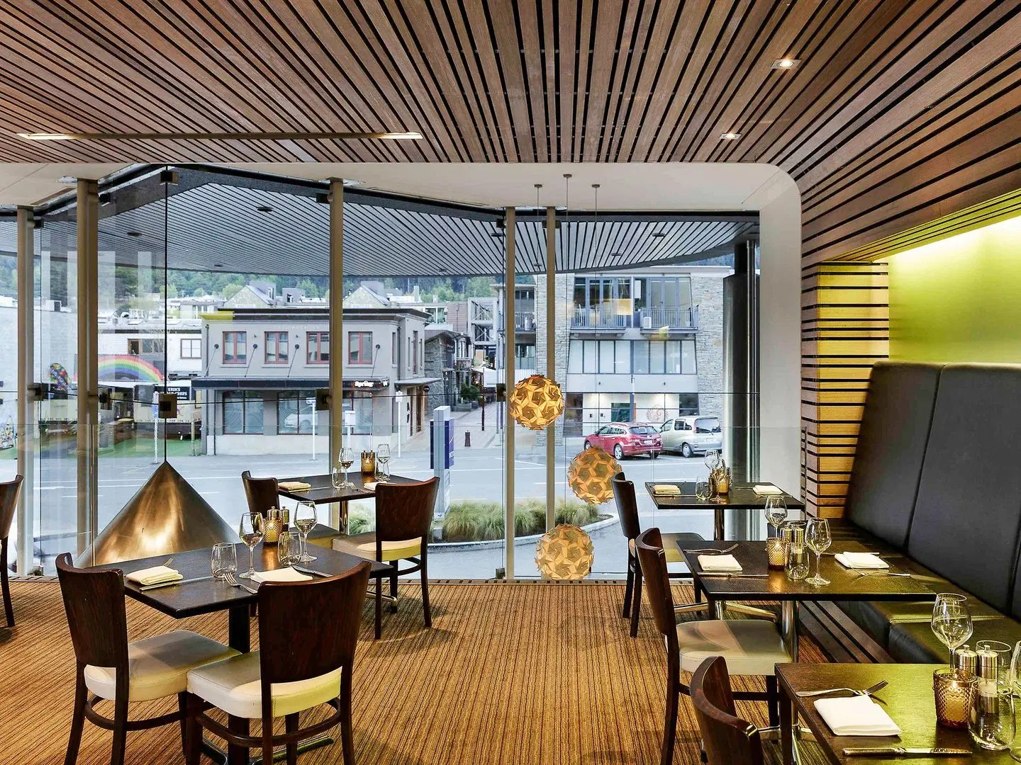 Novotel Queenstown Lakeside Hotel Restaurant