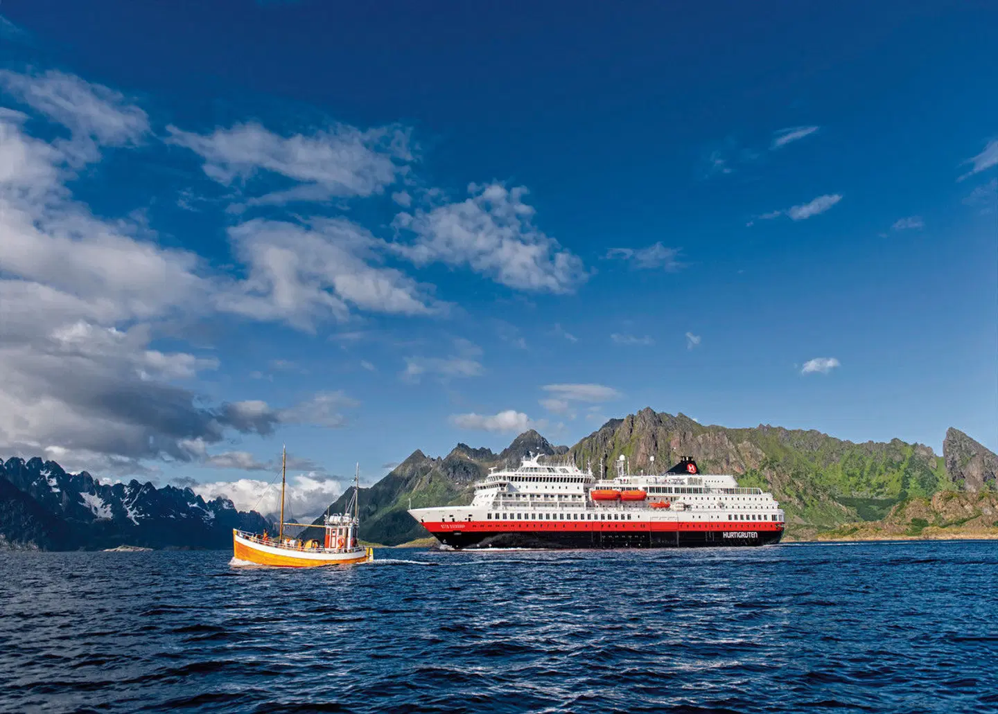 ADAC Special: Mit MS Finnmarken auf den Spuren der Postschiffroute EXTERIOR