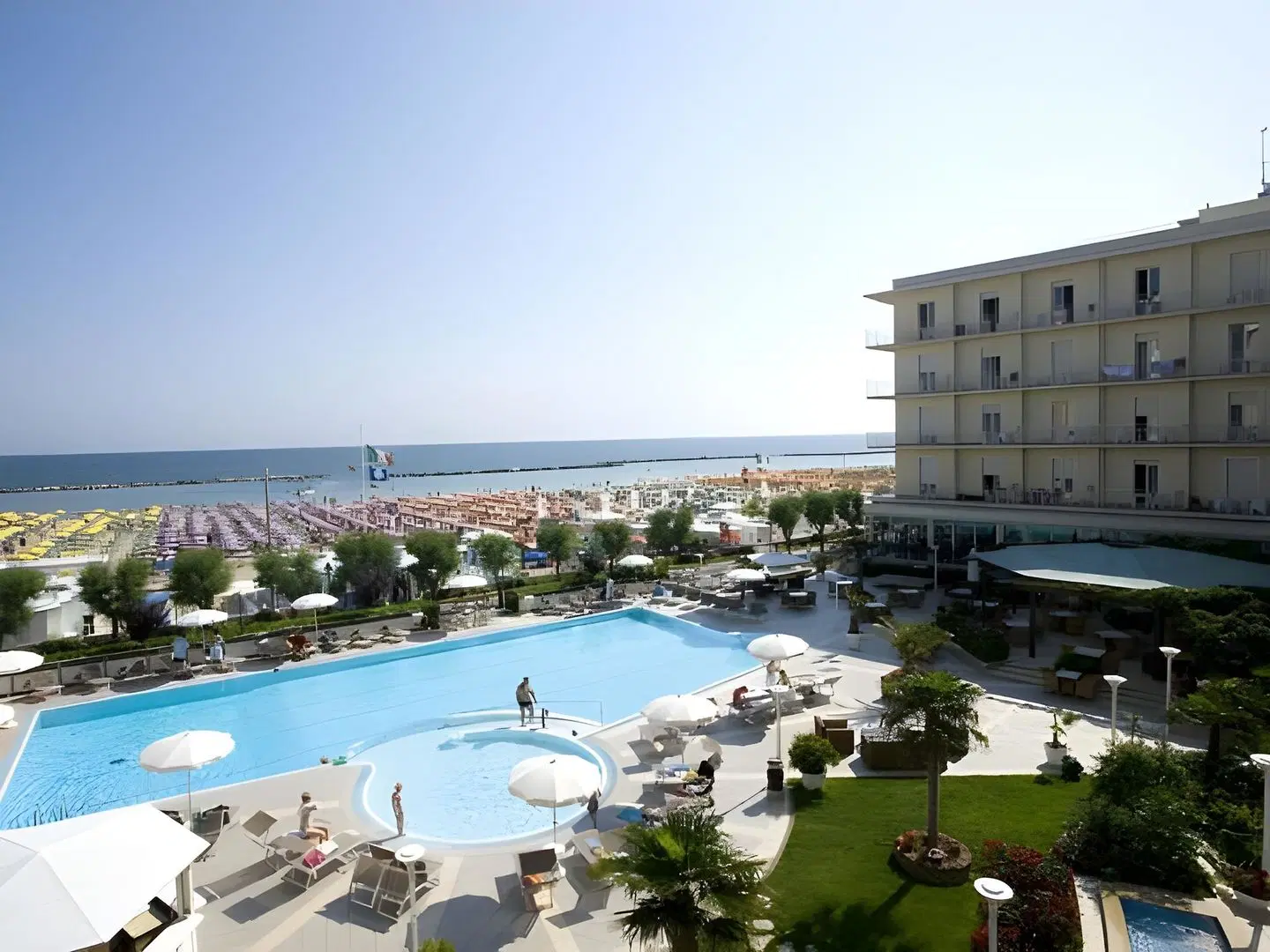 Miramare OUTDOOR_POOL