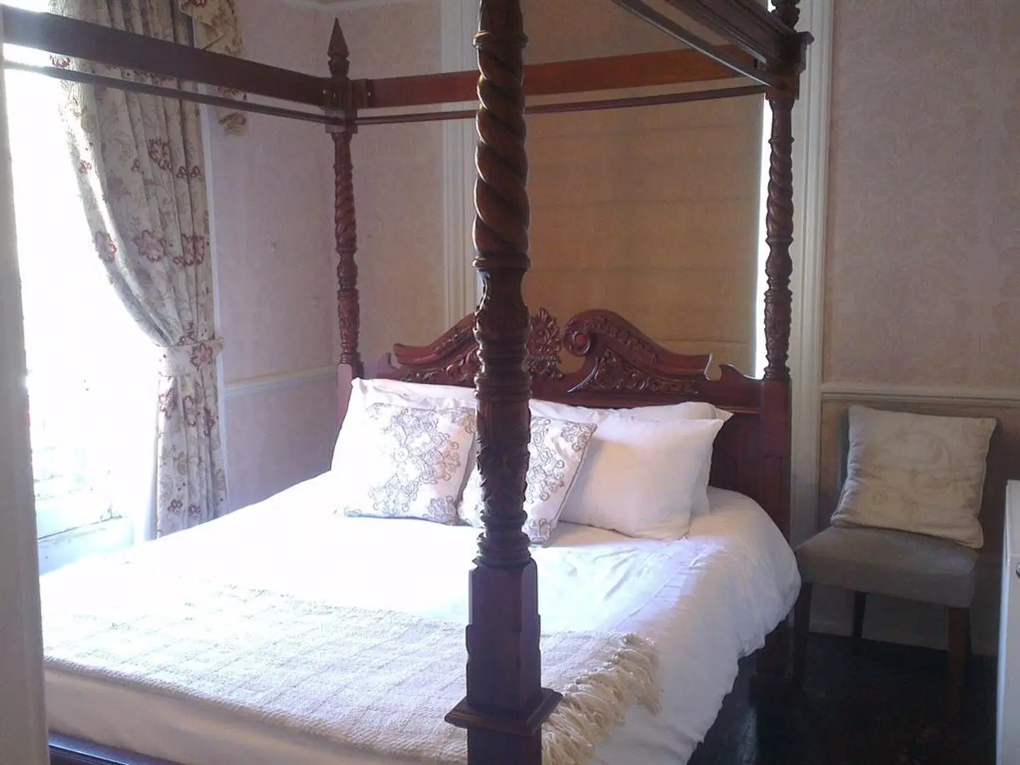 Kings Boutique ROOM_EXAMPLE