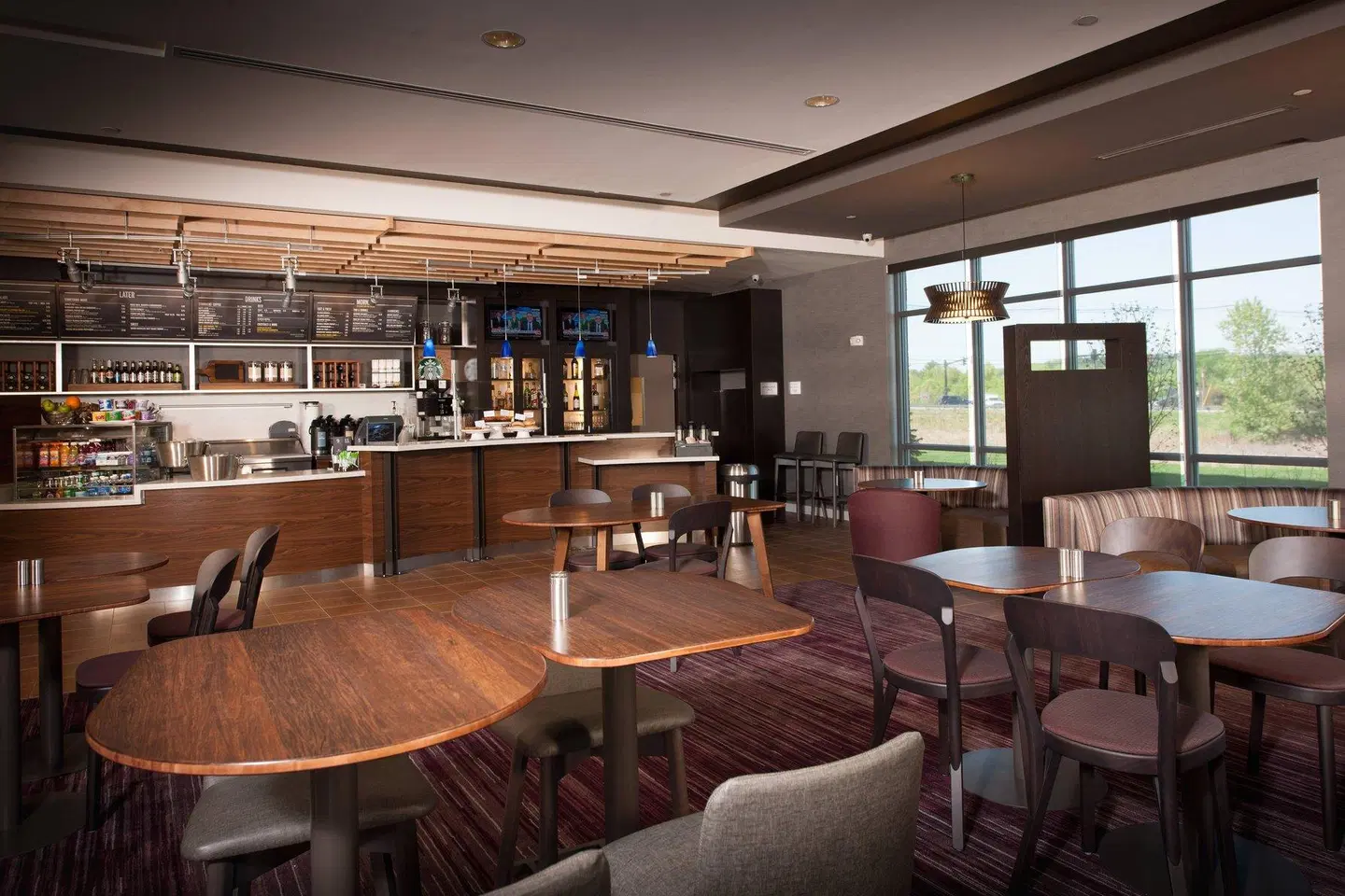 Courtyard by Marriott Boston Littleton BAR