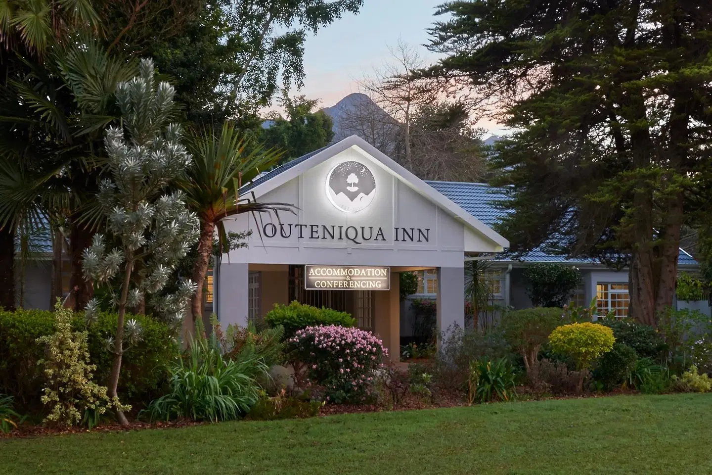 Outeniqua Travel Lodge EXTERIOR
