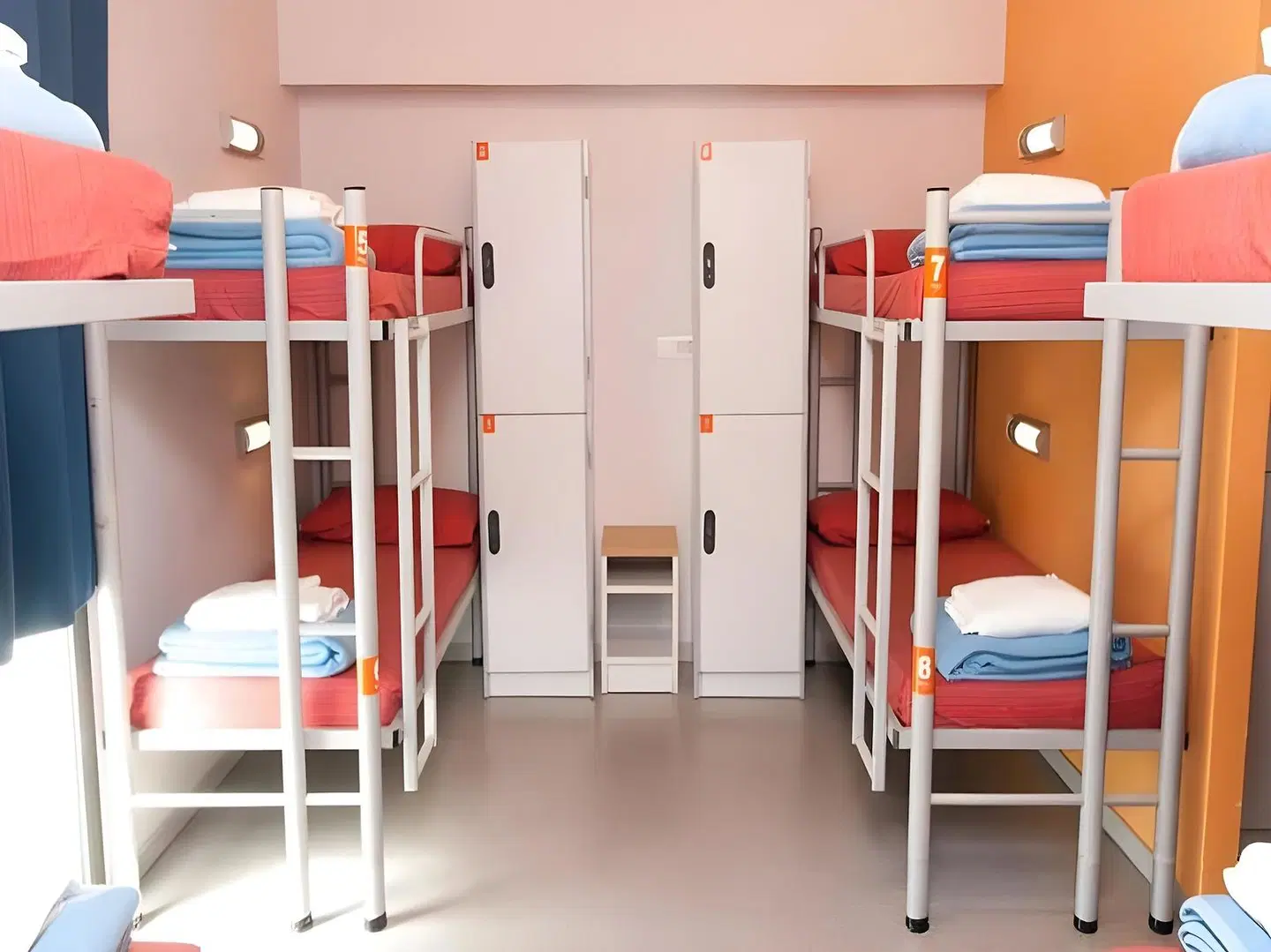 Barcelona Pere Tarrés Youth Hostel ROOM_EXAMPLE