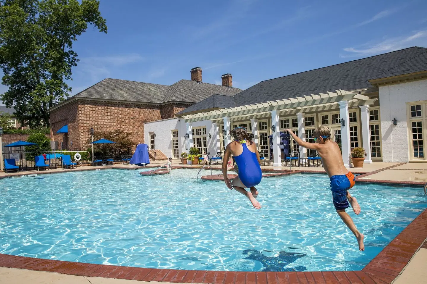 Williamsburg Lodge OUTDOOR_POOL