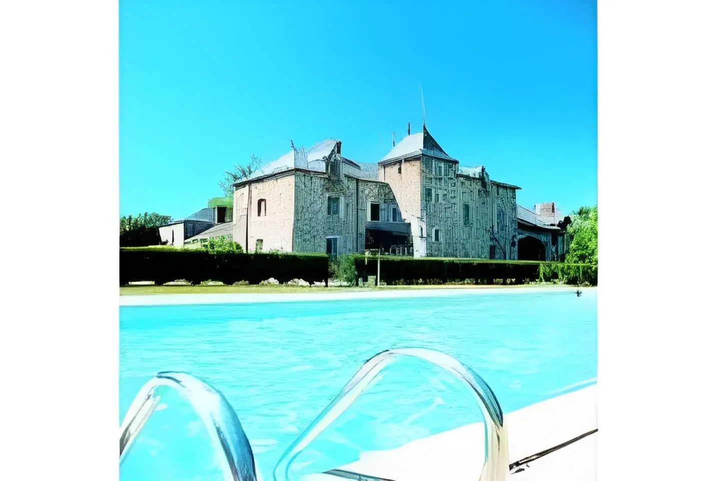 Domaine de la Bretesche Hotel & Spa OUTDOOR_POOL