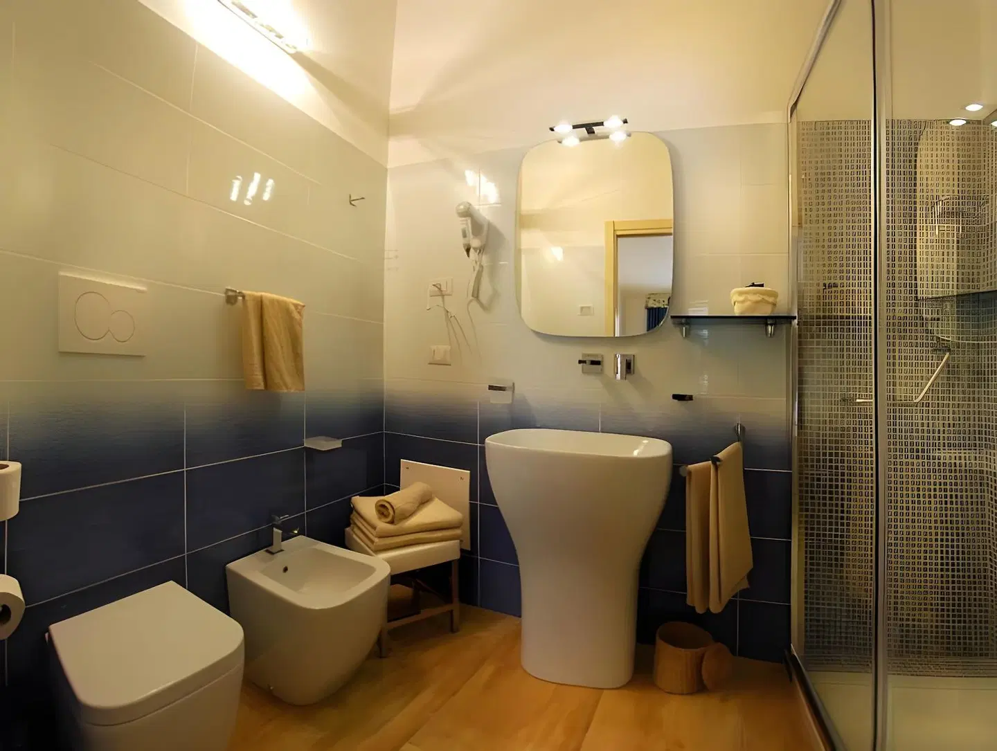 Grindi Suite Badezimmer