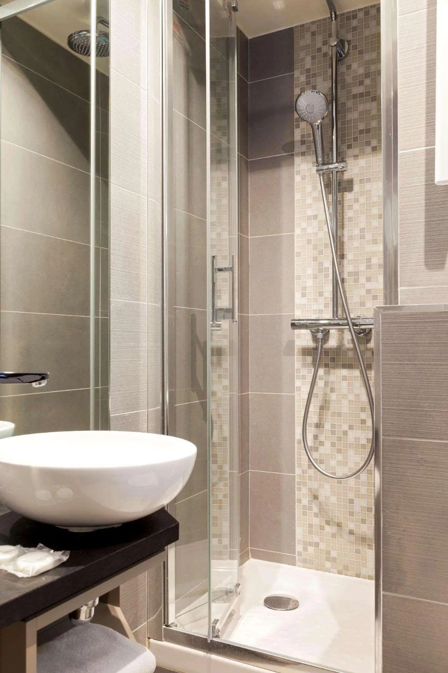 Timhotel Montmartre Badezimmer
