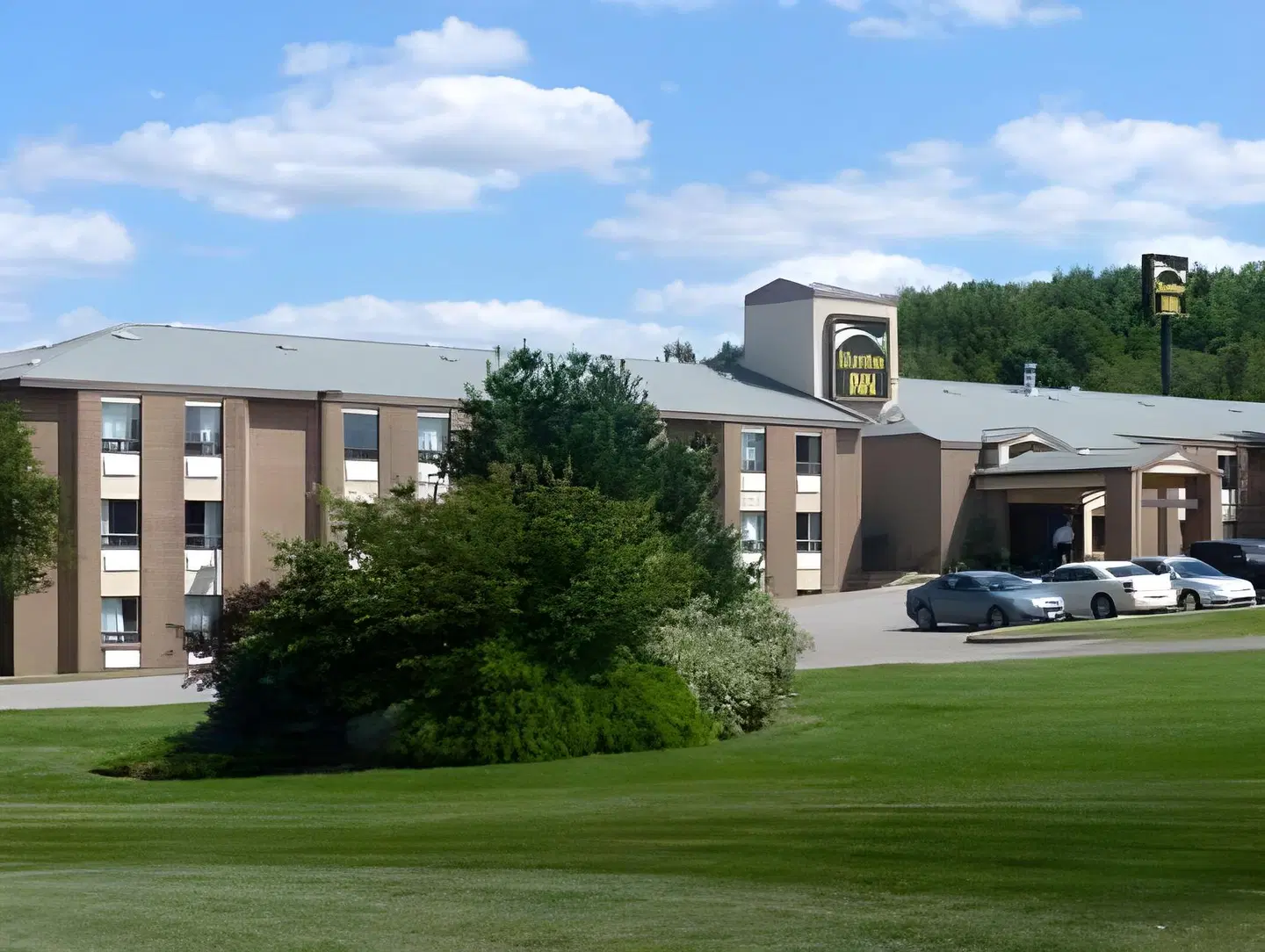 Slumber Inn EXTERIOR