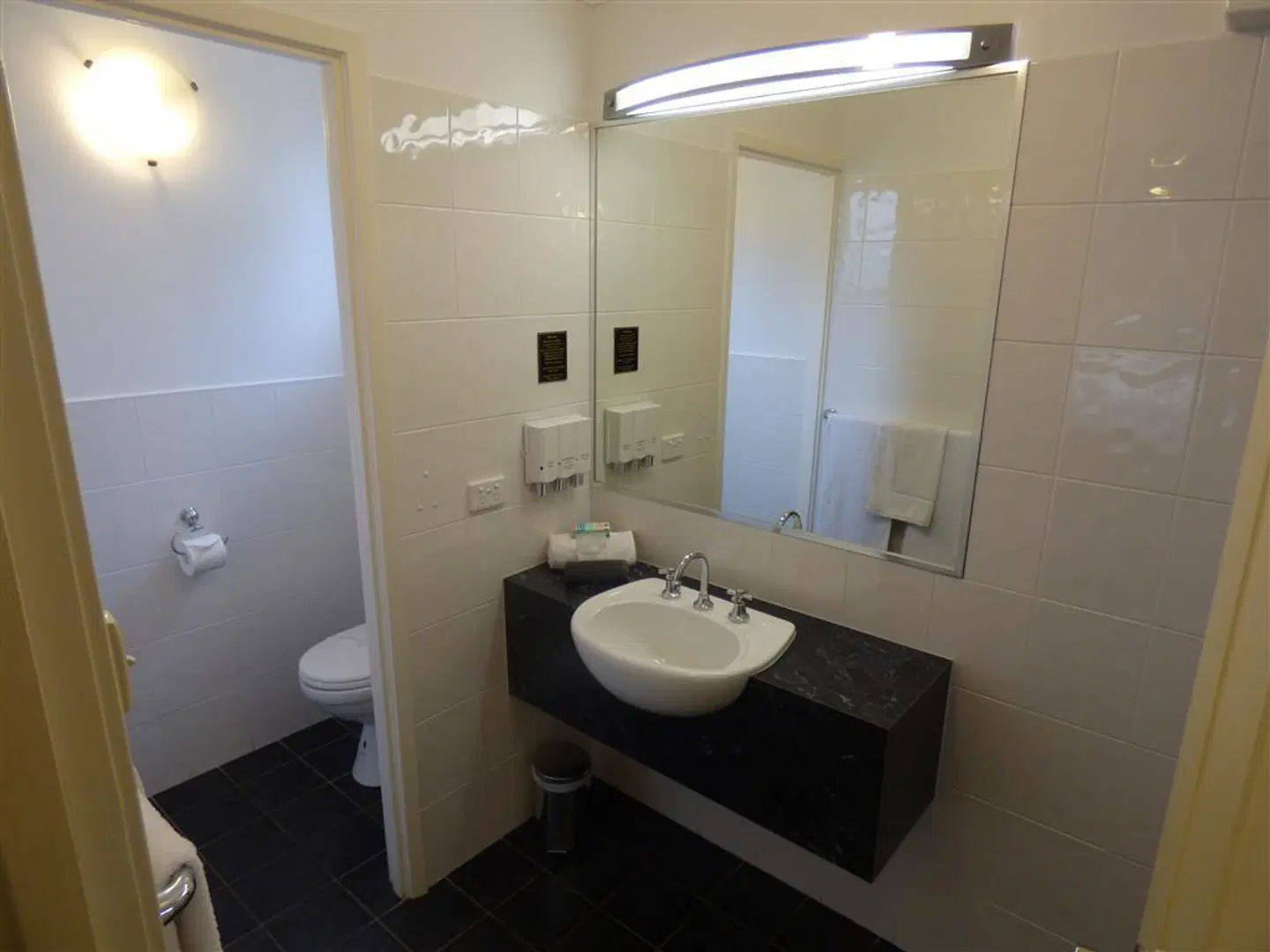 Beechworth Motor Inn Badezimmer