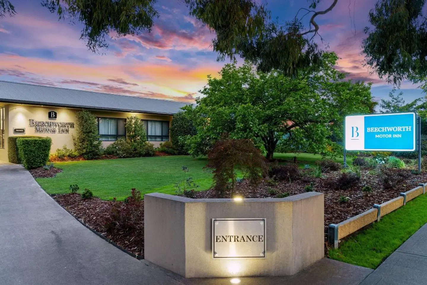 Beechworth Motor Inn EXTERIOR