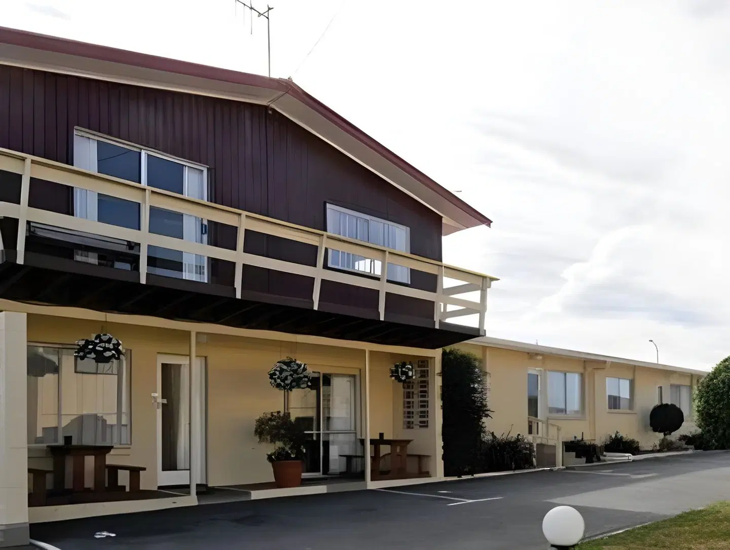 Mountain View Motel EXTERIOR