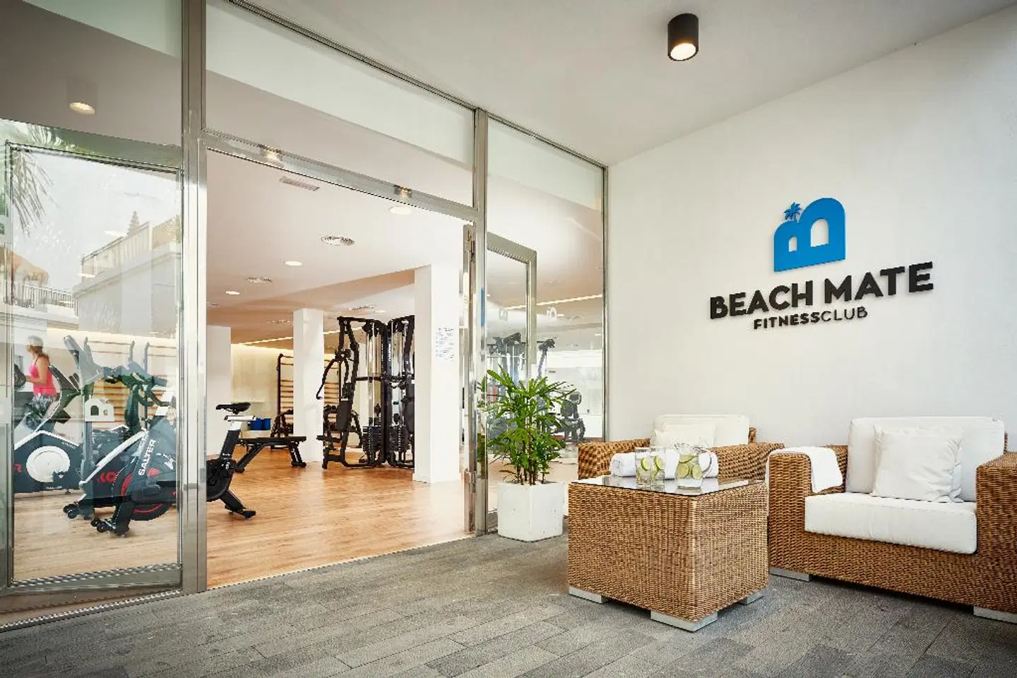 Flamingo Beach Mate LOUNGE_LOBBY