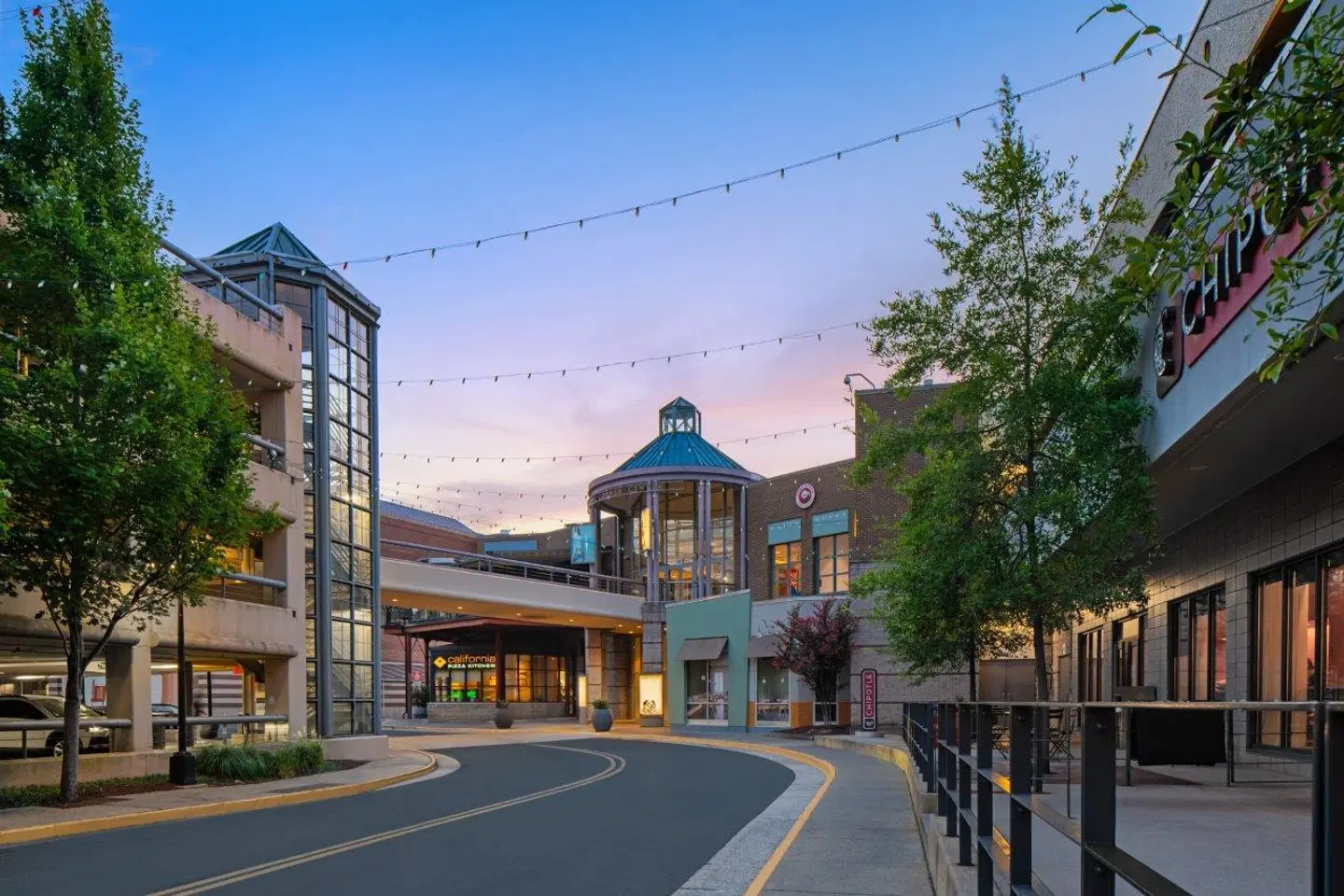 Residence Inn by Marriott Tysons EXTERIOR